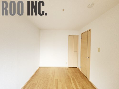  ファミィール垣口