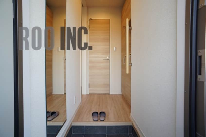 写真は反転のお部屋です ラ　グリシーヌ姫路南