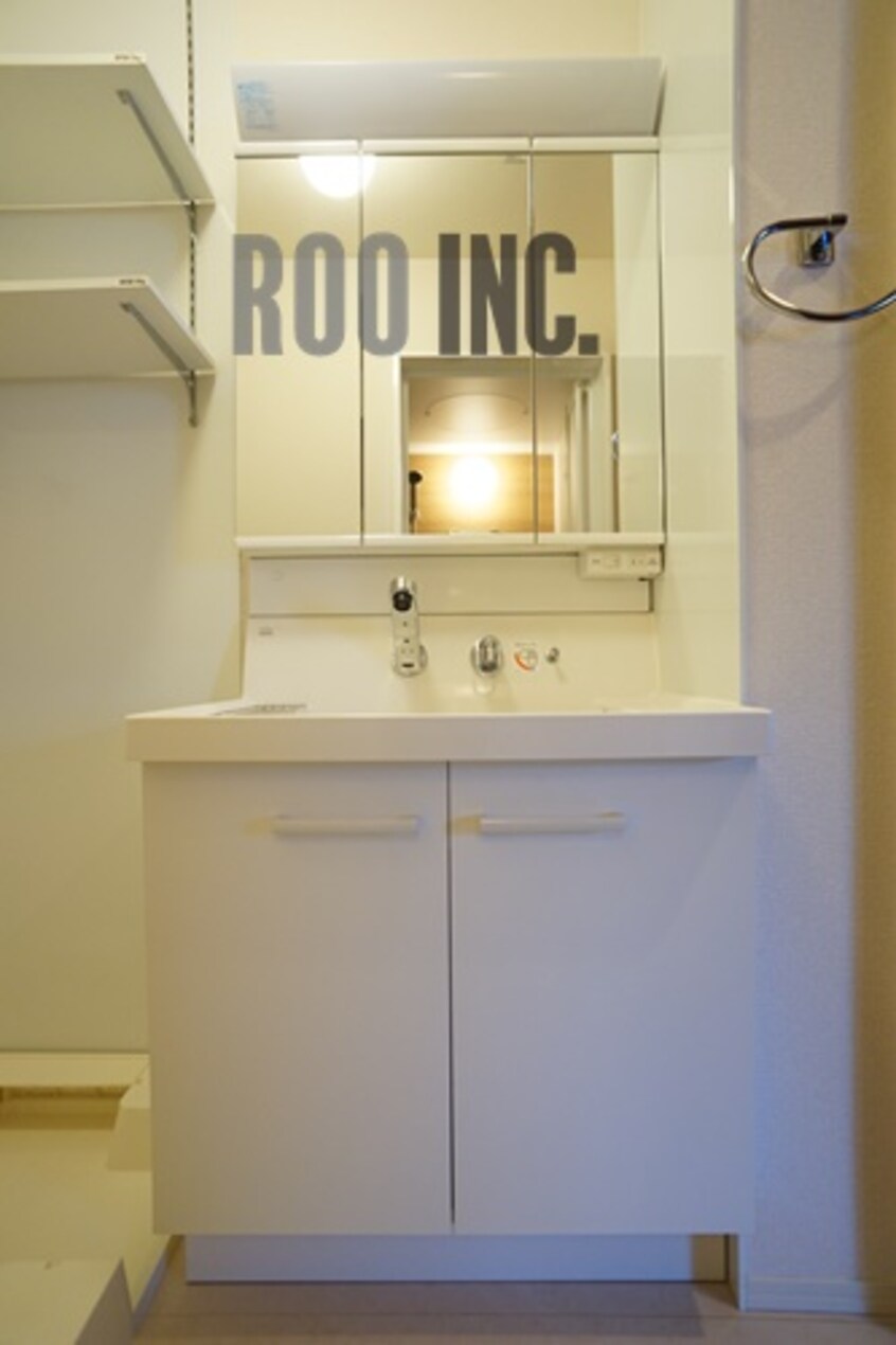 写真は反転のお部屋です コッコロ