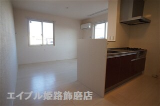 写真は反転のお部屋です フォーリーフ・ヴィラ