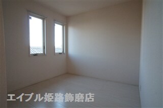 写真は反転のお部屋です フォーリーフ・ヴィラ