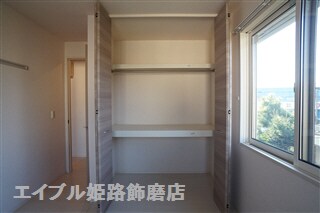 写真は反転のお部屋です フォーリーフ・ヴィラ