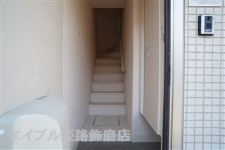 写真は反転のお部屋です フォーリーフ・ヴィラ