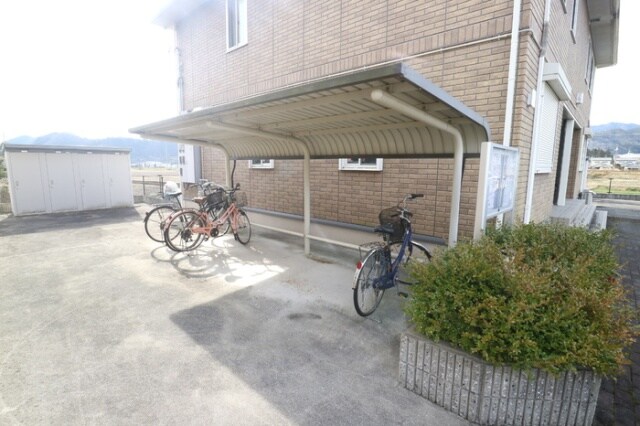  リバーサイド市川　B棟