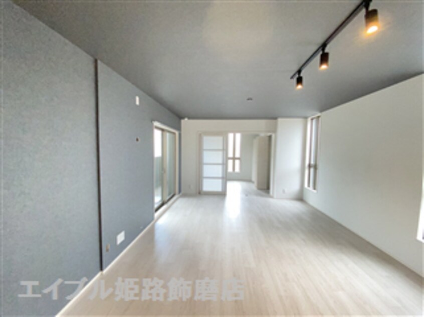  メゾン　コンフォール