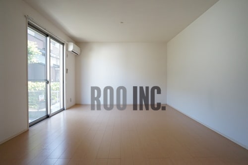  エクセル正門通