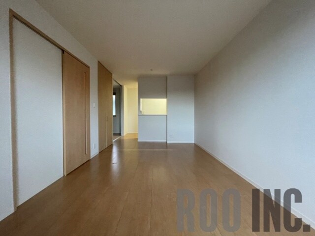 写真は反転のお部屋です シャーメゾン西庄北