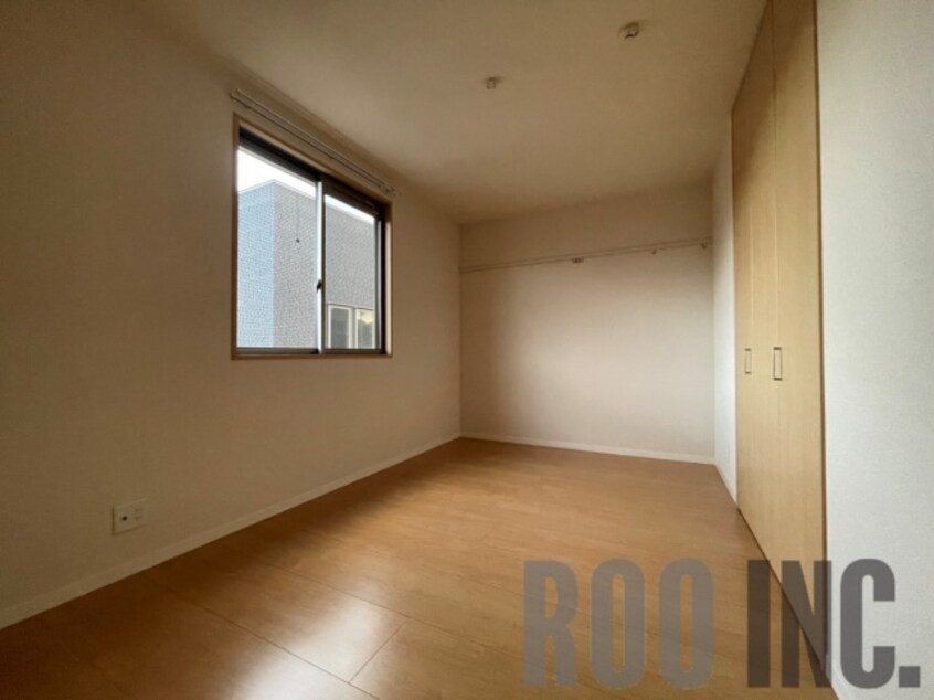 写真は反転のお部屋です シャーメゾン西庄北