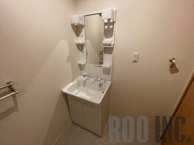 写真は反転のお部屋です シャーメゾン西庄北