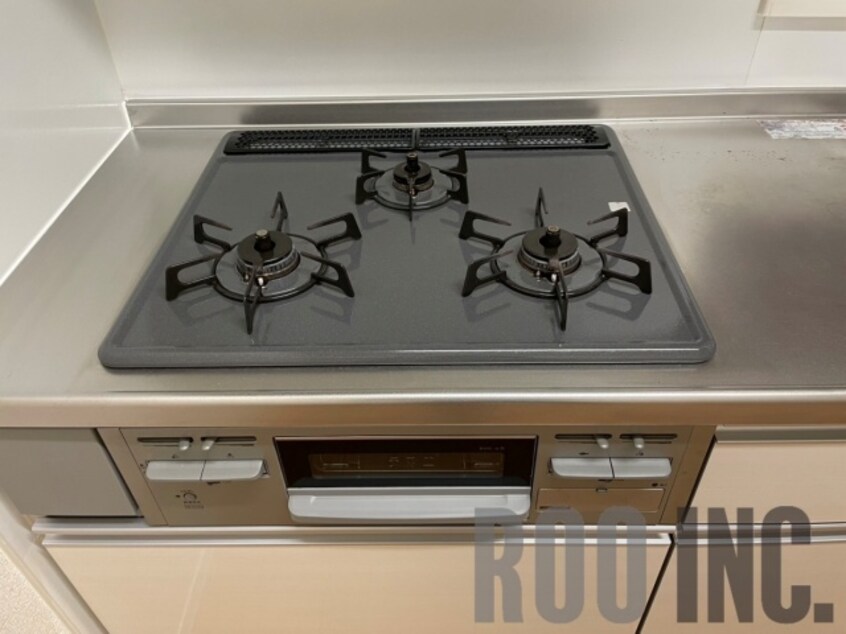 写真は反転のお部屋です シャーメゾン西庄北