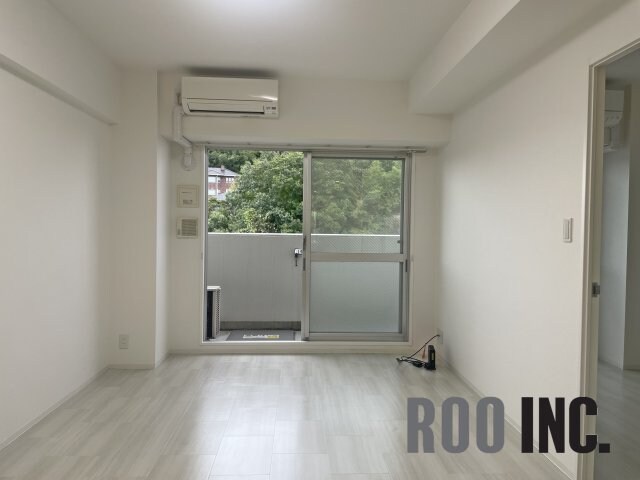  キャッスルコート岩端