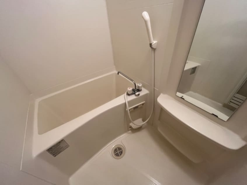 写真は反転のお部屋です ツインズコート相生壱番館