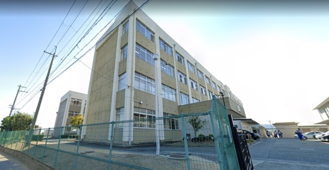 中学校/中等教育学校まで1300m※姫路市立大的中学校 ポポラーレ・アイ・ロジュマン