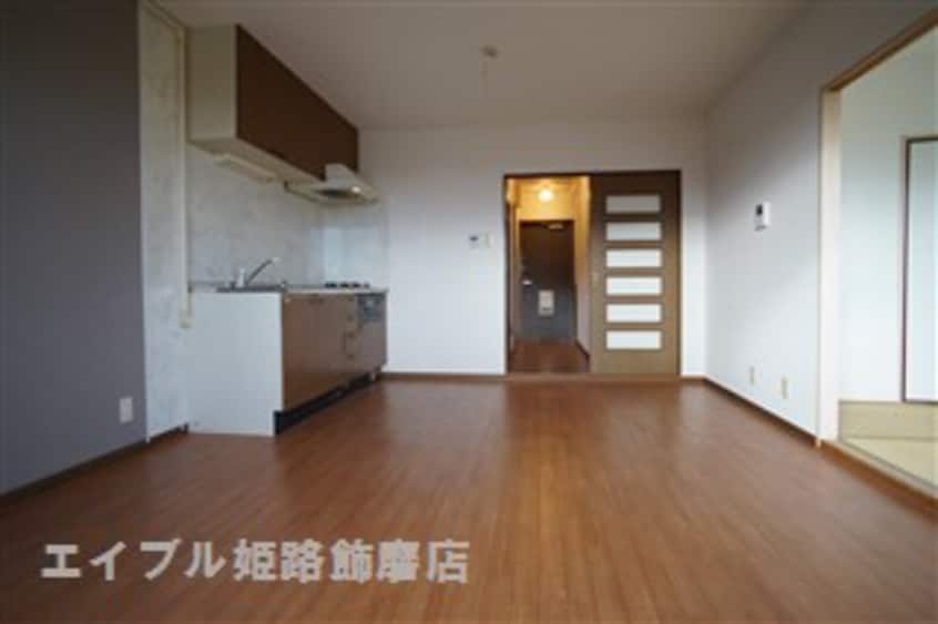 写真は反転のお部屋です メゾンドゥキャトルセゾン