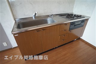 写真は反転のお部屋です メゾンドゥキャトルセゾン