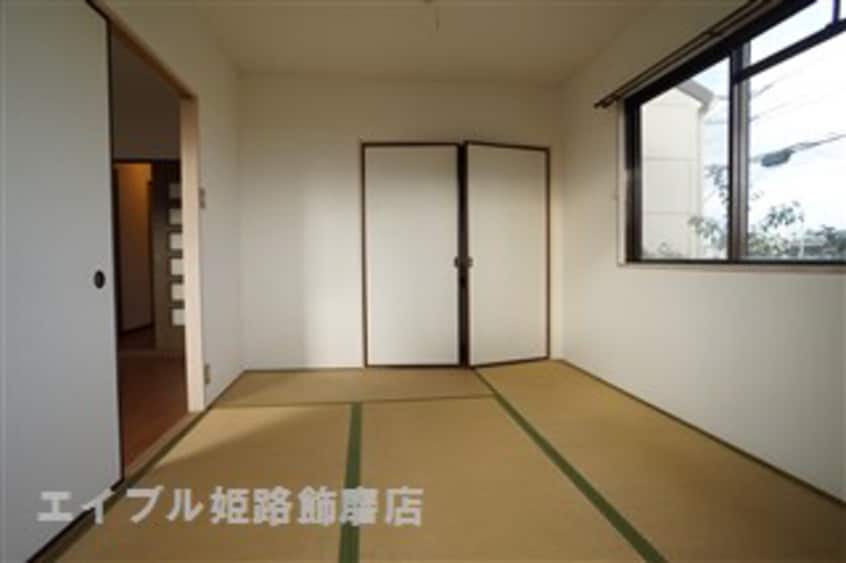 写真は反転のお部屋です メゾンドゥキャトルセゾン