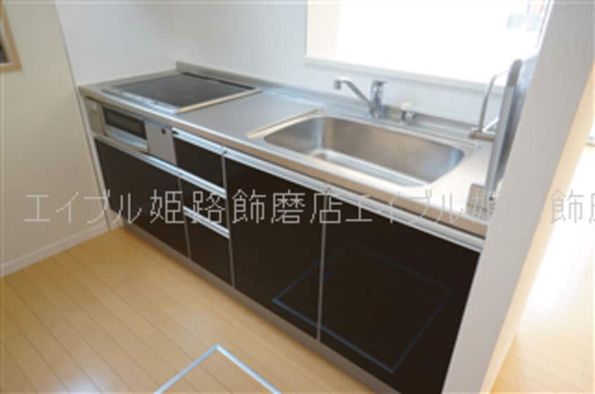  ロンド・ヴィル・ウエスト