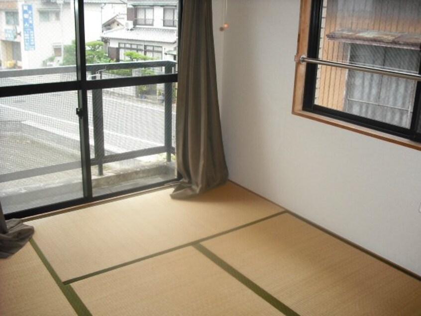  イーストハイツ