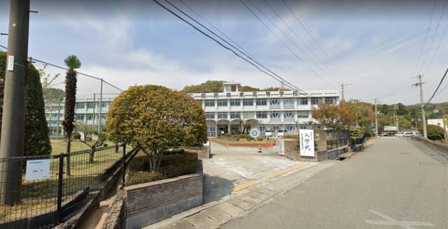 高等学校/高等専門学校まで3900m※兵庫県立姫路商業高等学校 ウェルヴィラ平松