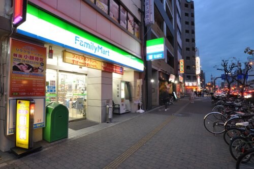 ファミリーマートＭＹＳ大国町駅前店(コンビニ)まで67m 大阪メトロ御堂筋線/大国町駅 徒歩1分 3階 築20年