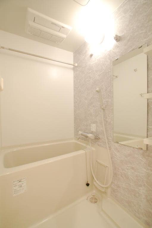  大阪メトロ御堂筋線/なんば駅 徒歩8分 2階 築11年