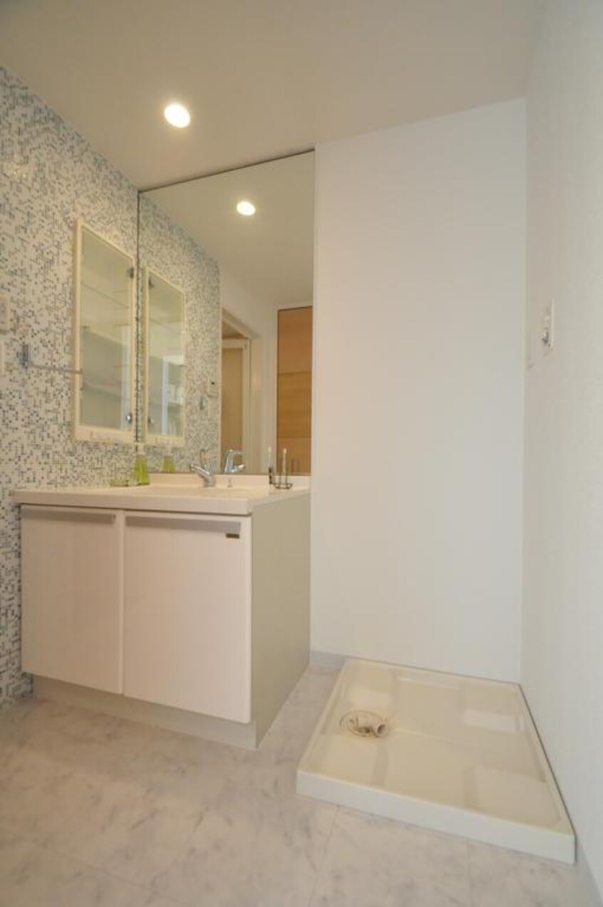  大阪メトロ長堀鶴見緑地線/ドーム前千代崎駅 徒歩5分 4階 築18年