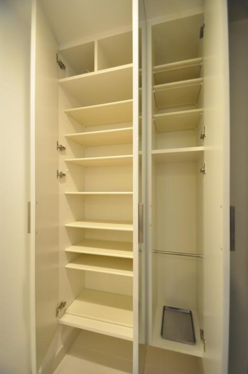  大阪メトロ長堀鶴見緑地線/ドーム前千代崎駅 徒歩5分 4階 築18年