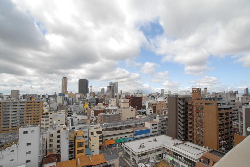  近鉄難波線・奈良線/近鉄日本橋駅 徒歩8分 3階 築3年