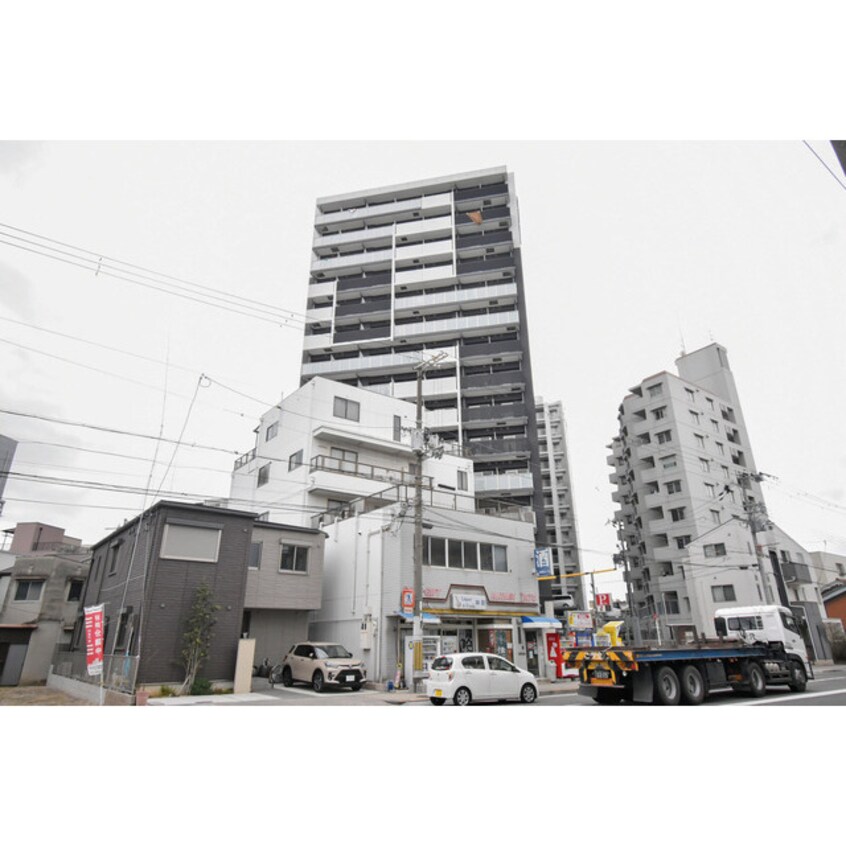 外観もきれいです アドバンス大阪セレーノ