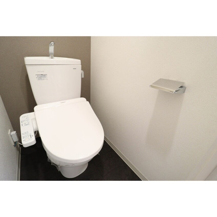 トイレもきれいです アドバンス大阪セレーノ