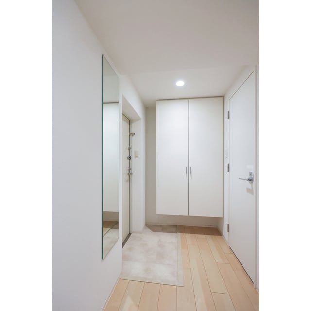 SERENiTE本町reflet