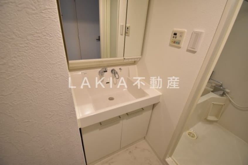 コンパクトで使いやすい洗面所 ビエラ江戸堀
