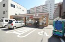 セブンイレブン(コンビニ)まで186m 大阪メトロ千日前線/桜川駅 徒歩1分 10階 築2年