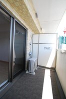  大和路線・関西本線/ＪＲ難波駅 徒歩3分 8階 築13年