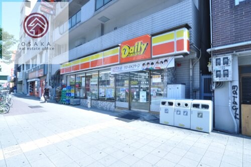 デイリーヤマザキ浪速汐見橋店(コンビニ)まで158m 大阪メトロ千日前線/桜川駅 徒歩5分 12階 築4年