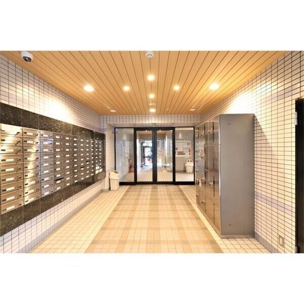  大阪メトロ中央線/弁天町駅 徒歩13分 6階 築33年