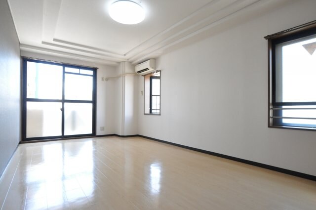  大阪メトロ千日前線/桜川駅 徒歩7分 6階 築26年