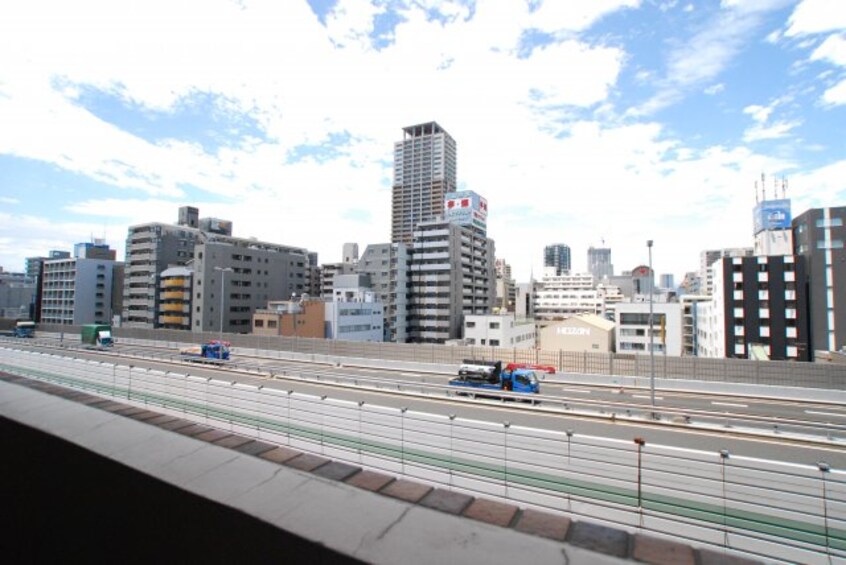  大阪メトロ御堂筋線/なんば駅 徒歩9分 2階 築22年