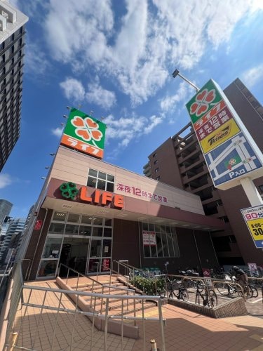 ライフ　土佐堀店(スーパー)まで502m 大阪メトロ四つ橋線/肥後橋駅 徒歩5分 4階 築23年