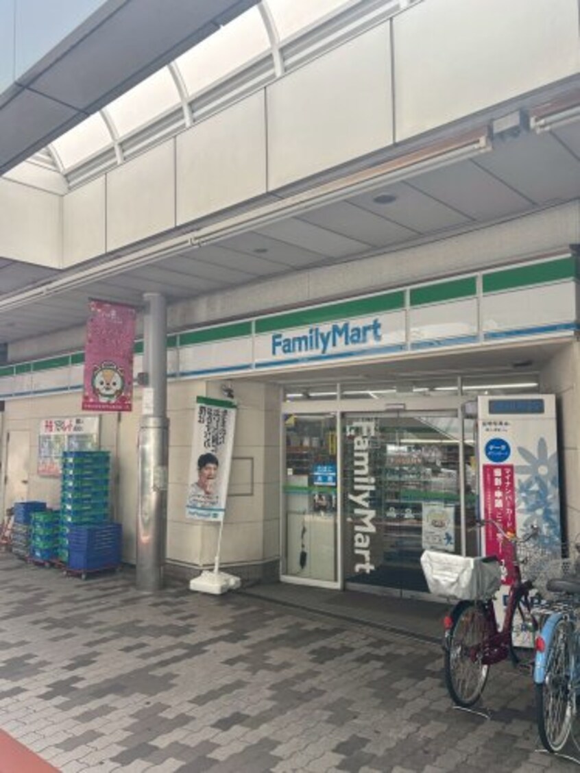 ファミリーマート九条店(コンビニ)まで1058m 大阪環状線/弁天町駅 徒歩5分 2階 築29年