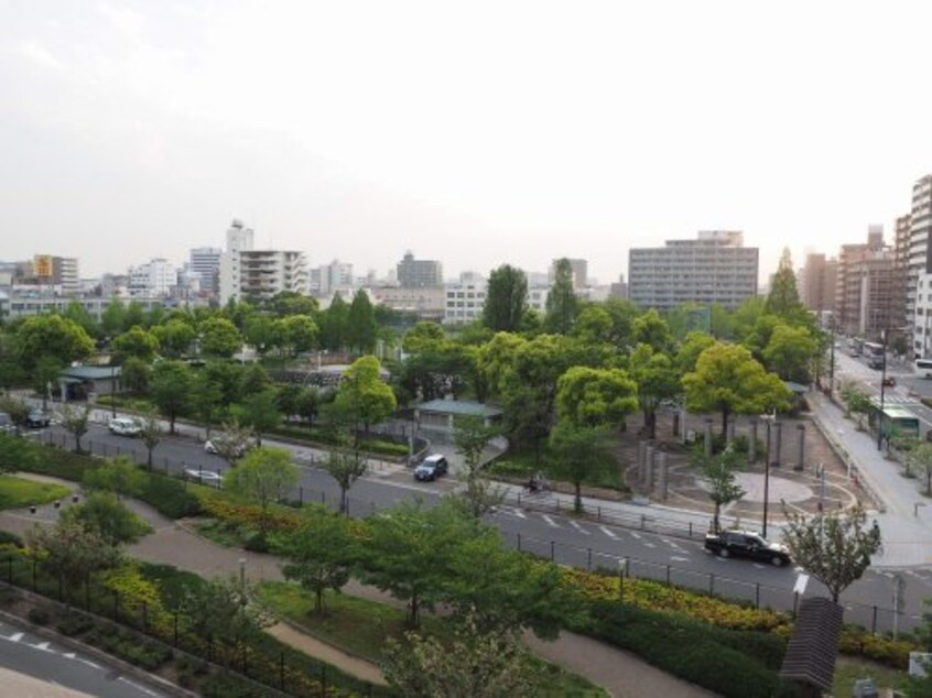 公園　浪速公園（公園）まで922m 大阪メトロ御堂筋線/大国町駅 徒歩2分 8階 築3年