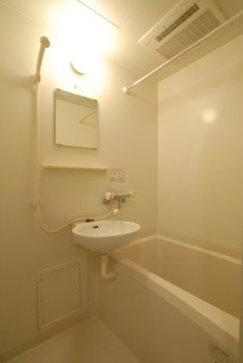  大阪メトロ千日前線/桜川駅 徒歩4分 2階 築19年