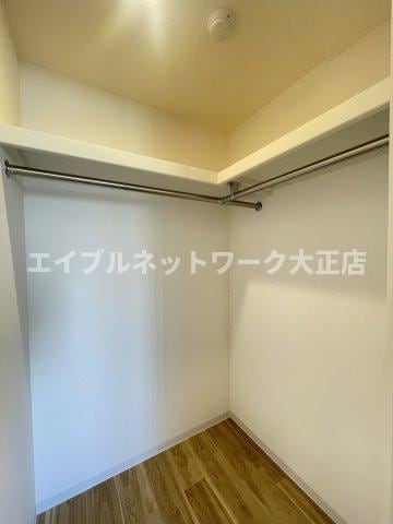 ウォークインクローゼット 大阪メトロ中央線/弁天町駅 徒歩13分 6階 1年未満