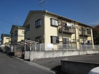 メゾン津々山台C