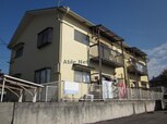 メゾン津々山台A