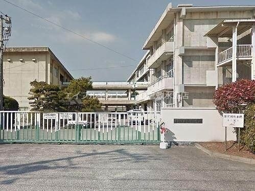 倉敷市立緑丘小学校(小学校)まで566m フォブール緑丘　B