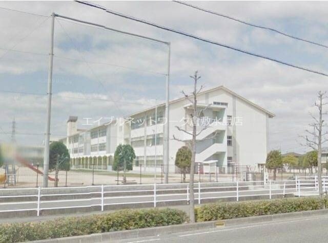 倉敷市立倉敷南小学校(小学校)まで406m ビーライン西富井