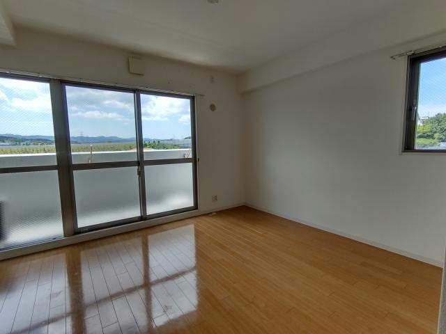  リバーサイドレジデンス