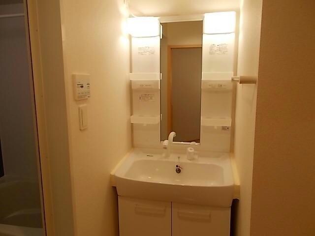  サンハイツ北六甲参番館