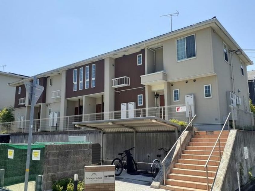  メゾン　ソレイユC